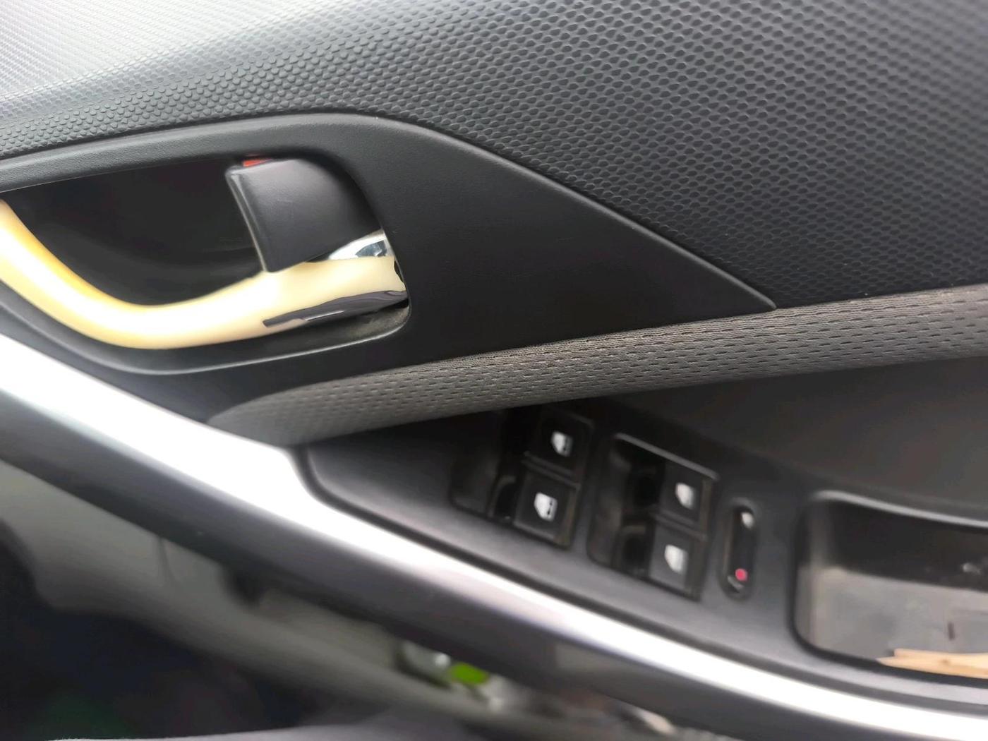 2018 Tata NEXON XZA PLUS DIESEL, Diesel, Automatic, 1,06,610 km, interior