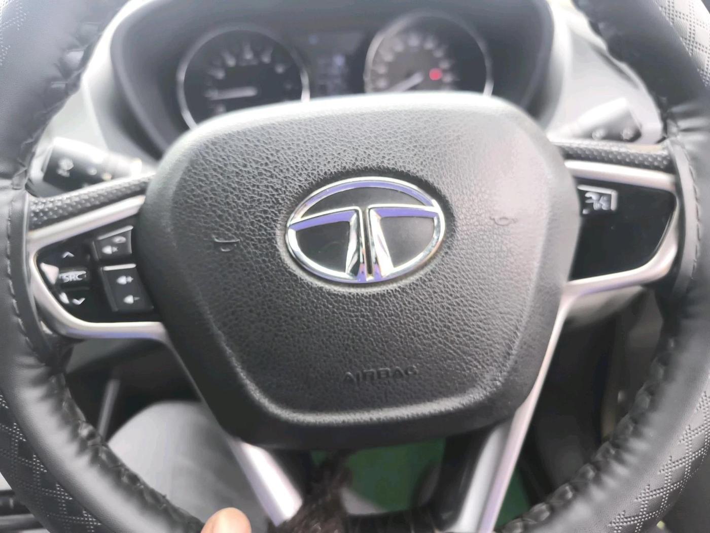 2018 Tata NEXON XZA PLUS DIESEL, Diesel, Automatic, 1,06,610 km, interior