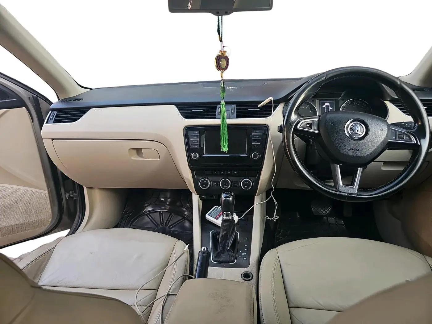2015 Skoda Octavia AMBITION 1.8 TSI AT, Petrol, Automatic, 85,851 km, interior