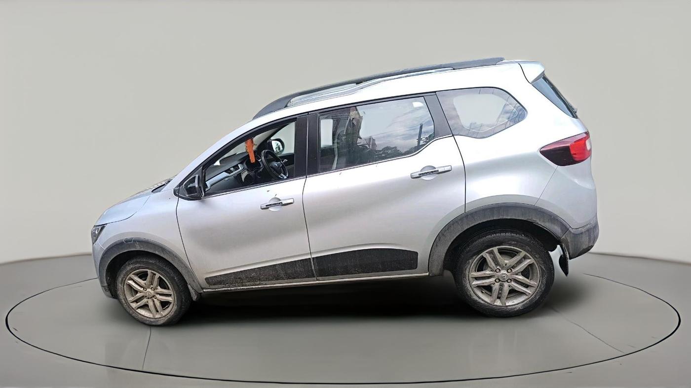 2022 Renault TRIBER RXZ, Petrol, Manual, 50,154 km, exterior