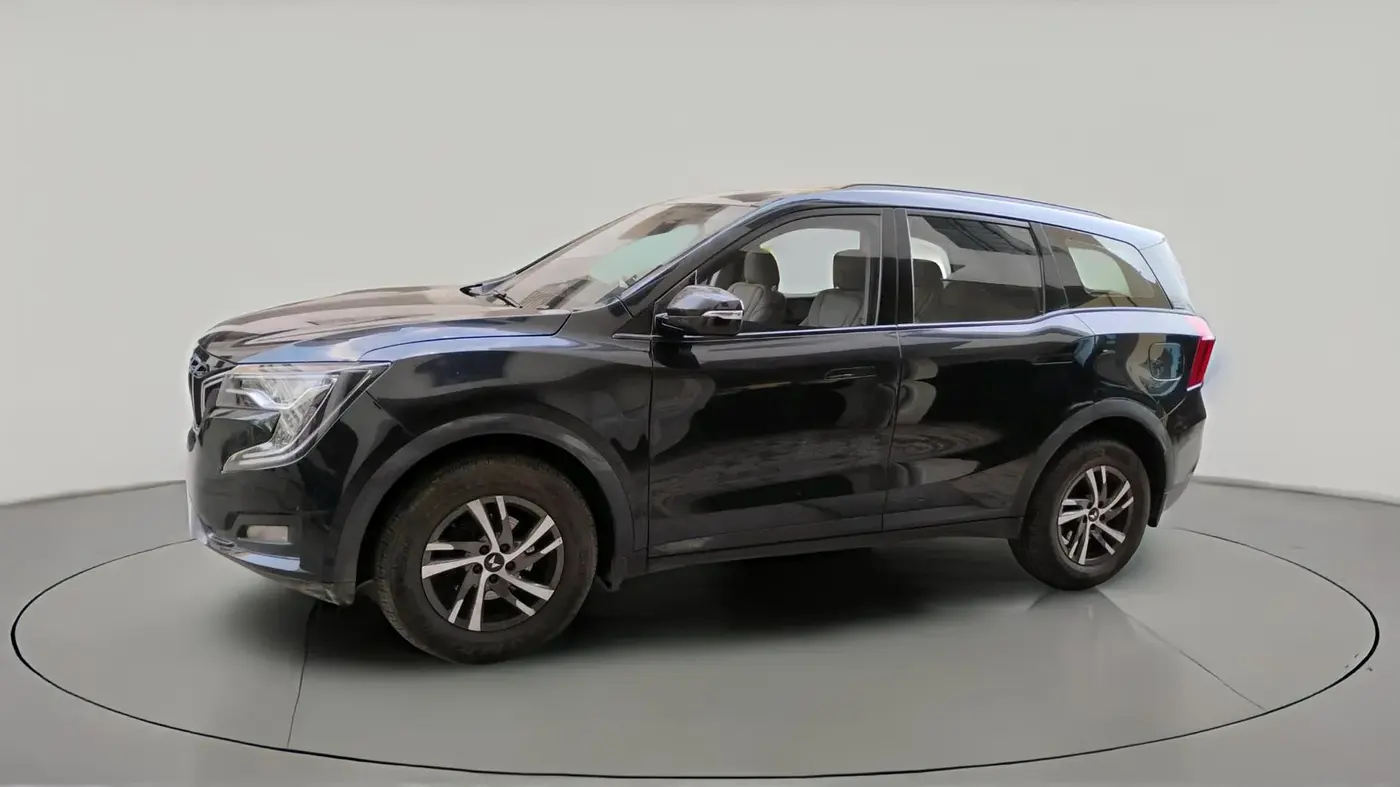 2024 Mahindra XUV700 AX 5 D MT 5 STR, Diesel, Manual, 40,342 km, exterior