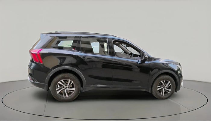 2024 Mahindra XUV700 AX 5 D MT 5 STR, Diesel, Manual, 40,342 km, exterior