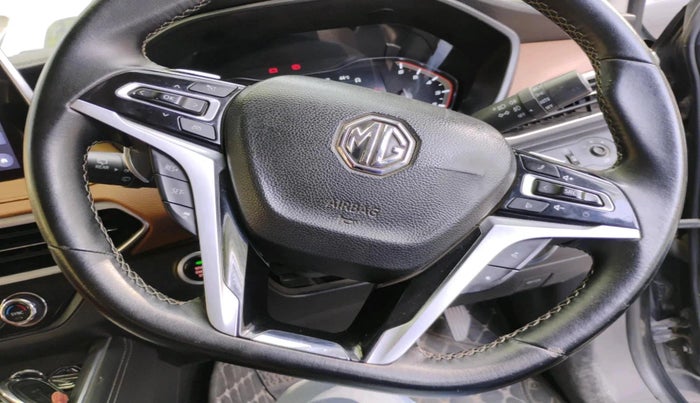 2021 MG GLOSTER SAVVY 7 STR 2.0 TWIN TURBO 4WD, Diesel, Automatic, 1,29,161 km, interior