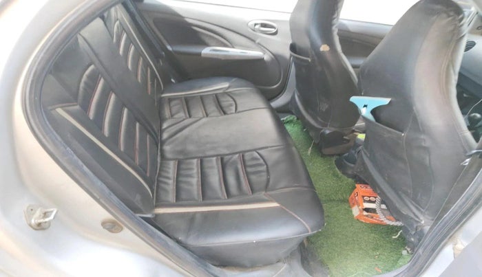 2011 Toyota Etios Liva V, Petrol, Manual, 1,74,072 km, interior