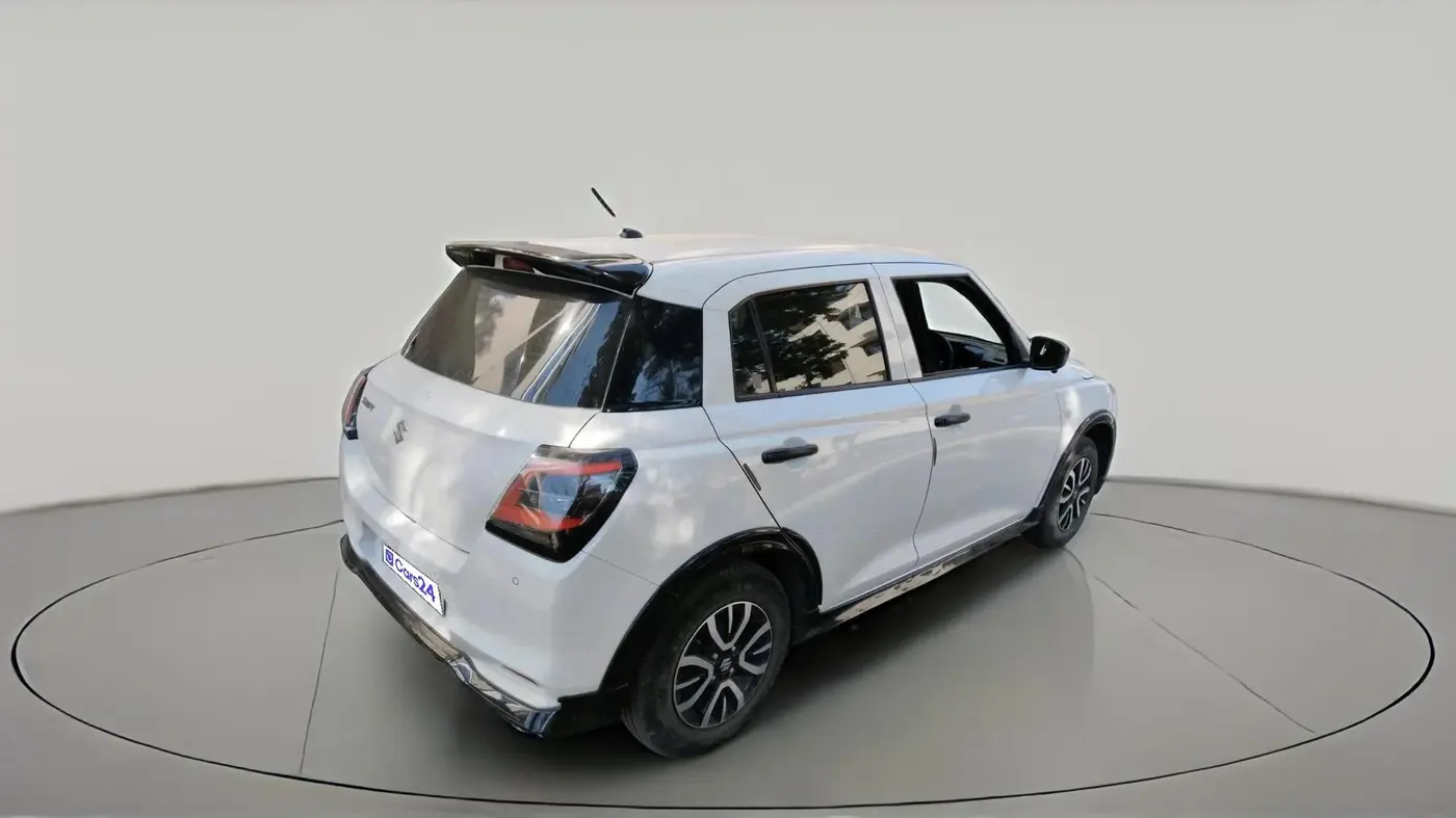 2024 Maruti Swift LXi, Petrol, Manual, 37,392 km, exterior