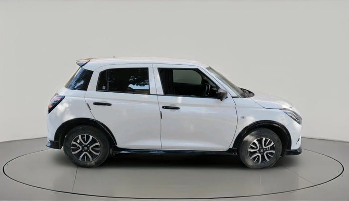 2024 Maruti Swift LXi, Petrol, Manual, 37,392 km, exterior