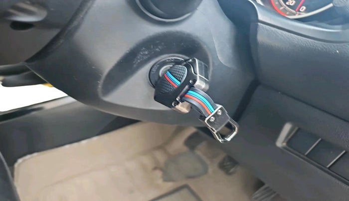 2018 Maruti Swift VXI, Petrol, Manual, 94,981 km, interior