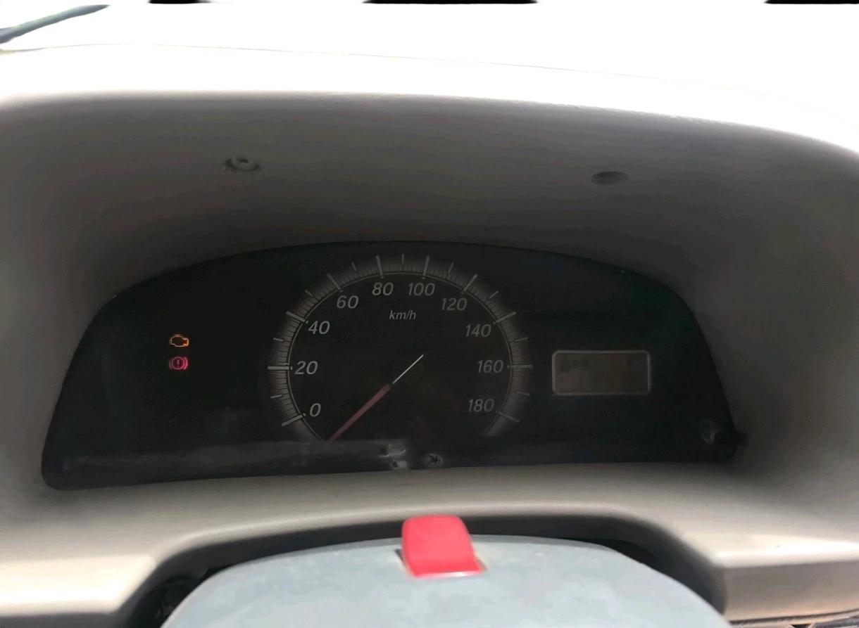 2014 Maruti Eeco 7 STR, Petrol, Manual, 1,16,719 km, interior
