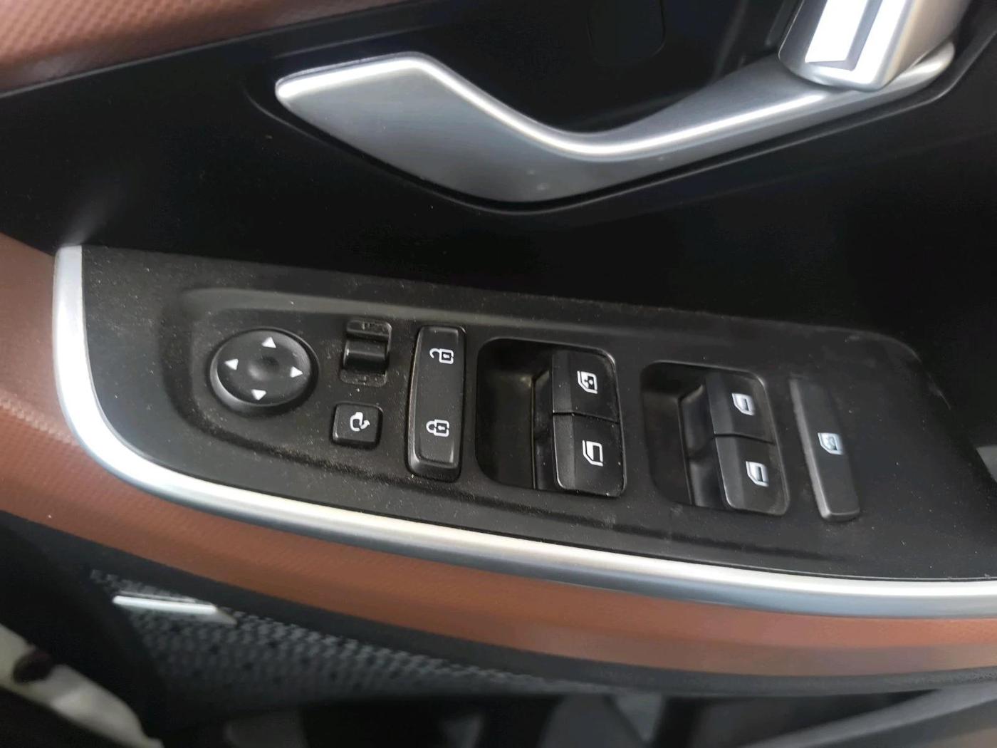 2021 Hyundai ALCAZAR PLATINUM(O) 7STR 1.5 AT, Diesel, Automatic, 58,054 km, interior