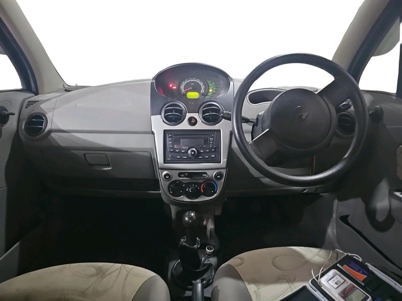 2013 Chevrolet Spark LT 1.0, Petrol, Manual, 1,07,455 km, interior