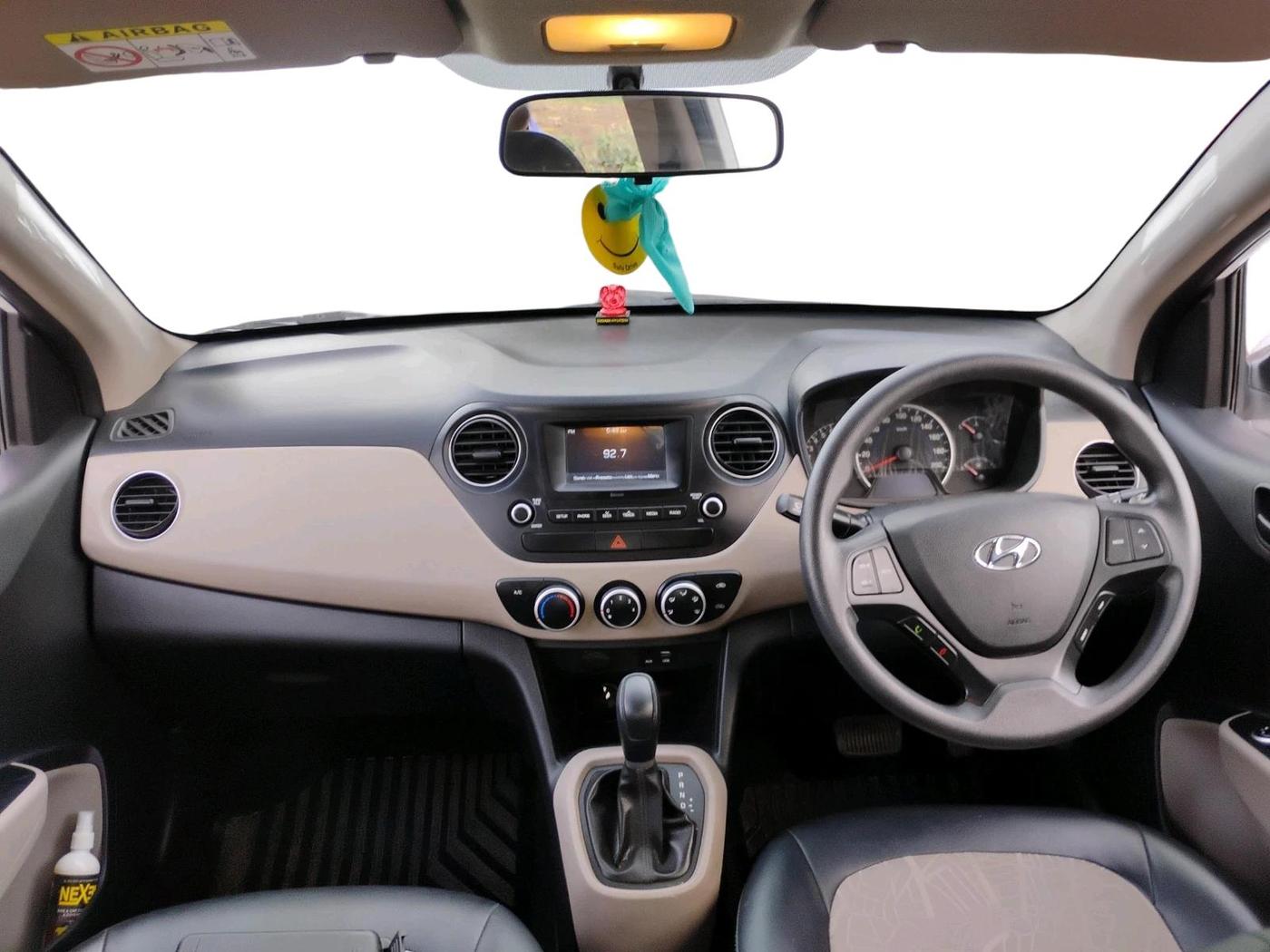 2019 Hyundai Grand i10 MAGNA AT 1.2 KAPPA VTVT, Petrol, Automatic, 18,733 km, interior
