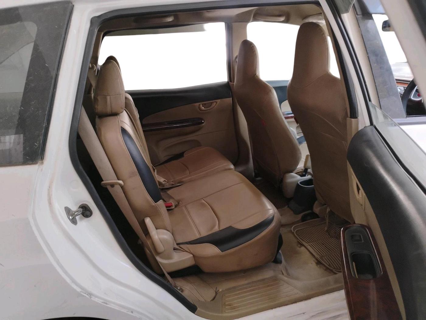 2014 Honda Mobilio 1.5L I-VTEC V, Petrol, Manual, 1,18,830 km, interior