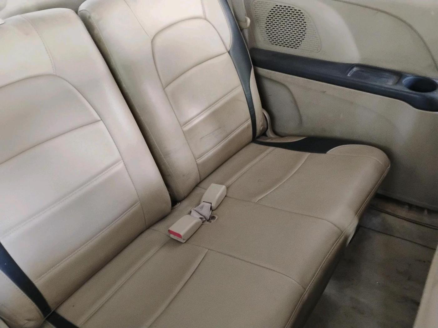 2014 Honda Mobilio 1.5L I-VTEC V, Petrol, Manual, 1,18,830 km, interior