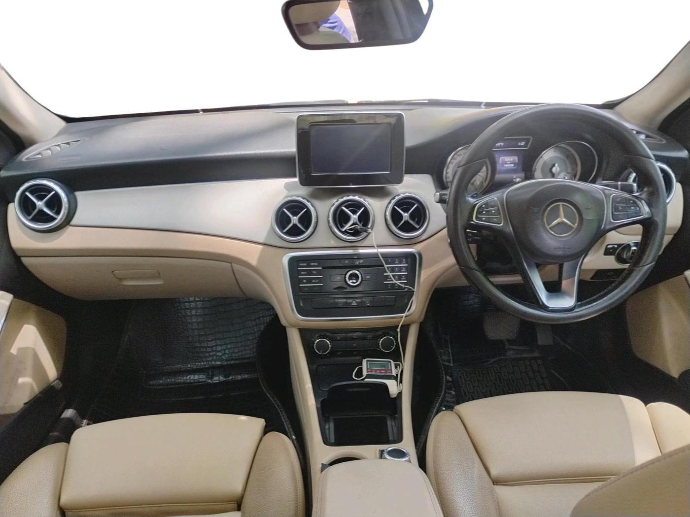2016 Mercedes Benz GLA Class 200 CDI SPORT, Diesel, Automatic, 1,44,338 km, interior