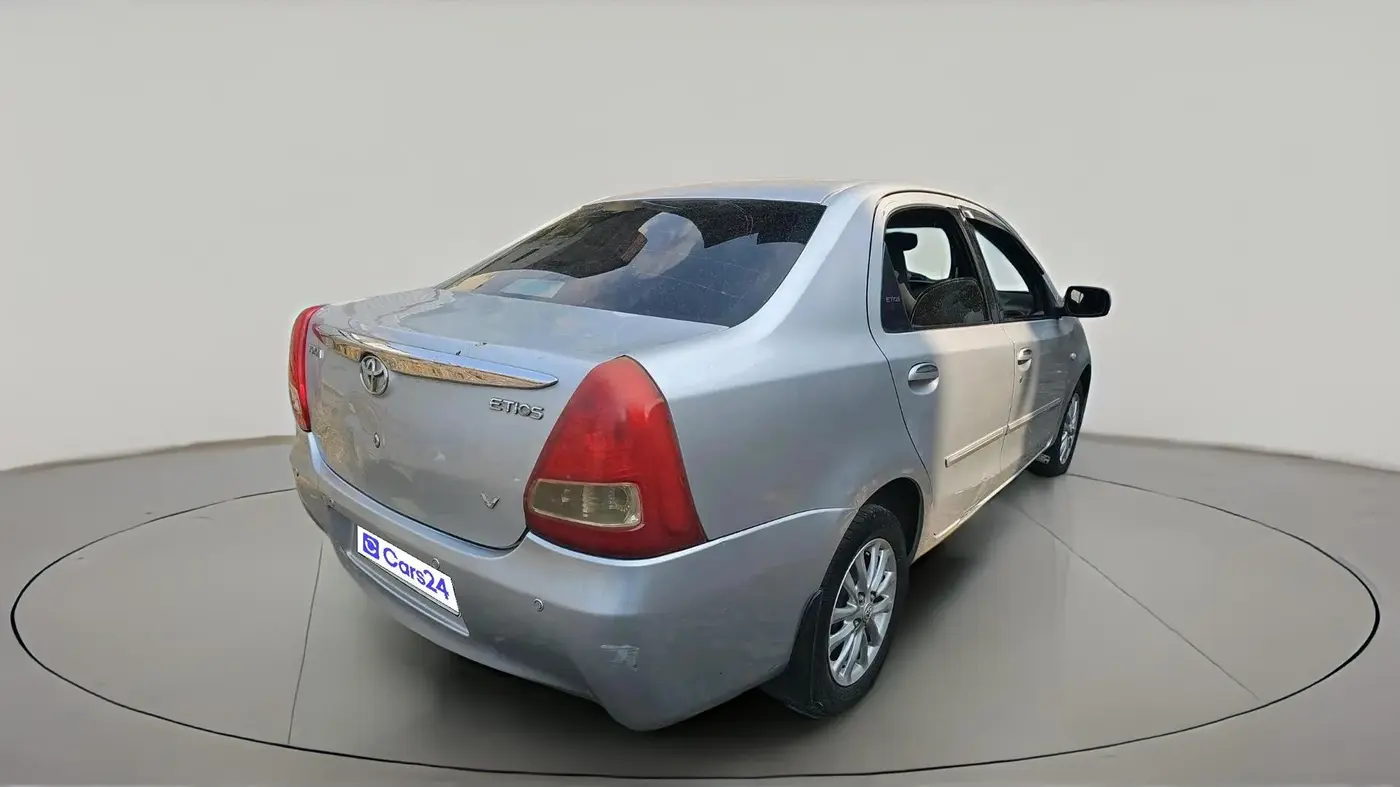 2011 Toyota Etios V, Petrol, Manual, 70,493 km, exterior