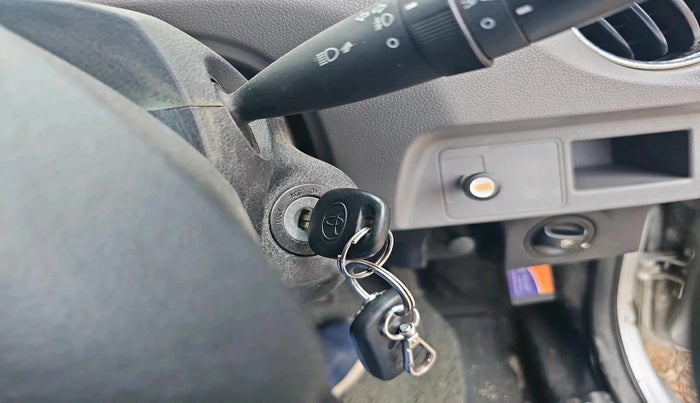 2011 Toyota Etios V, Petrol, Manual, 70,493 km, interior