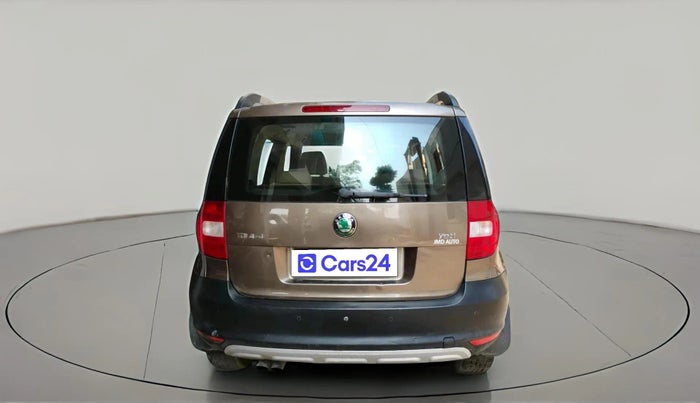 2011 Skoda Yeti ELEGANCE 2.0 TDI CR 4X4, Diesel, Manual, 1,75,111 km, exterior