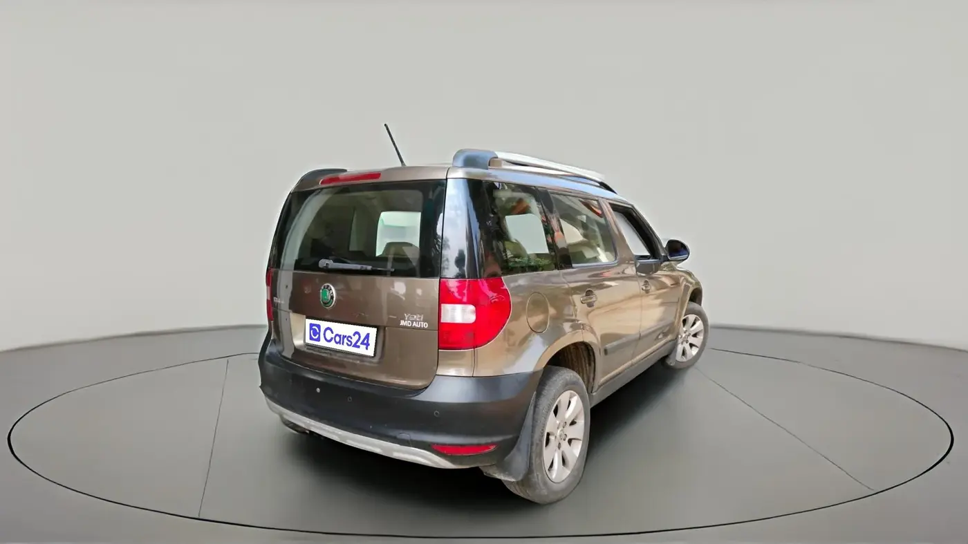 2011 Skoda Yeti ELEGANCE 2.0 TDI CR 4X4, Diesel, Manual, 1,75,111 km, exterior