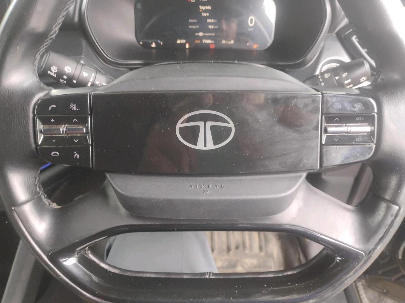 2024 Tata Harrier ADVENTURE PLUS DARK EDITION, Diesel, Manual, 71,500 km, interior