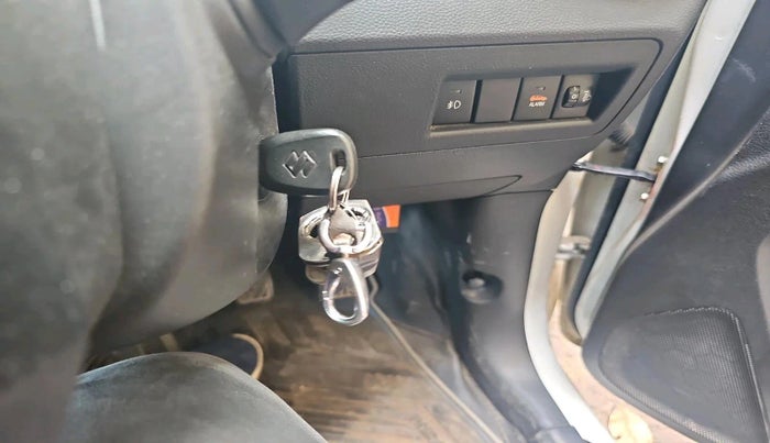 2022 Maruti IGNIS SIGMA 1.2, Petrol, Manual, 30,128 km, interior