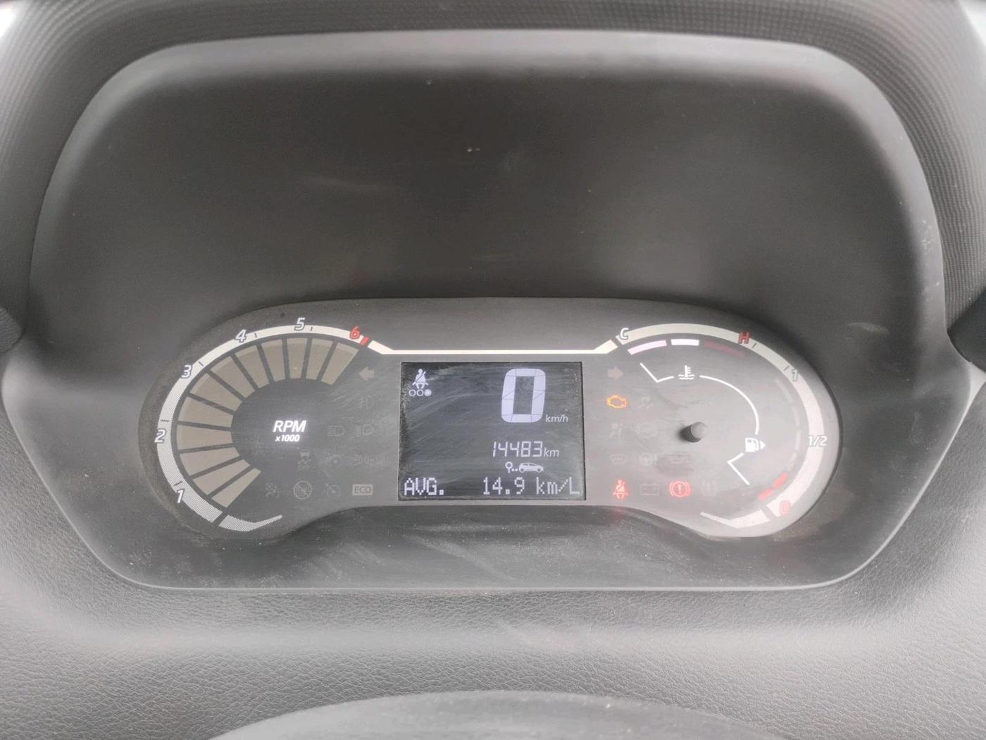 2025 Nissan MAGNITE Visia Plus B4D 1.0 Petrol MT, Petrol, Manual, 14,483 km, interior
