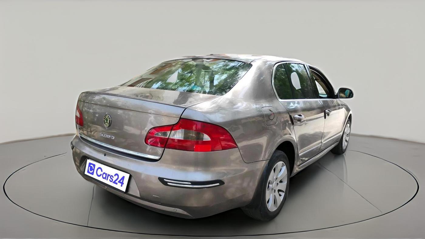2011 Skoda Superb ELEGANCE 1.8 TSI MT, Petrol, Manual, 73,661 km, exterior