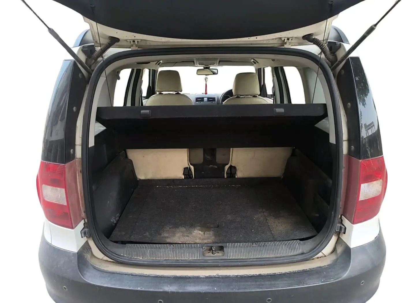 2011 Skoda Yeti ELEGANCE 2.0 TDI CR 4X4, Diesel, Manual, 2,27,726 km, exterior