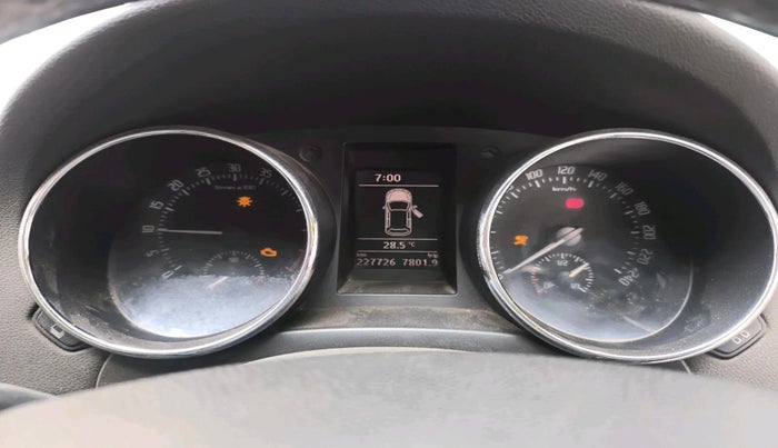 2011 Skoda Yeti ELEGANCE 2.0 TDI CR 4X4, Diesel, Manual, 2,27,726 km, interior