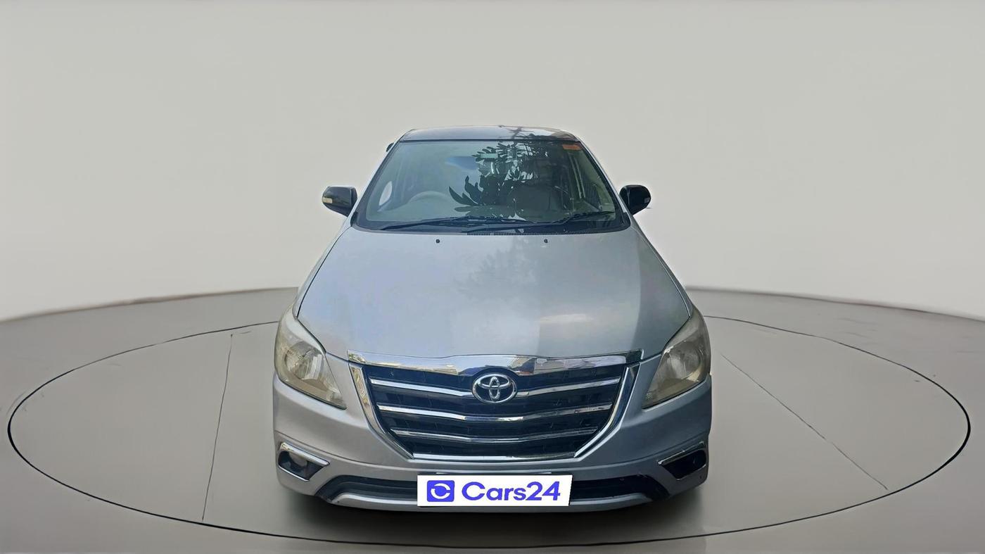 2012 Toyota Innova VX 2.5 8 STR, Diesel, Manual, 1,90,273 km, exterior