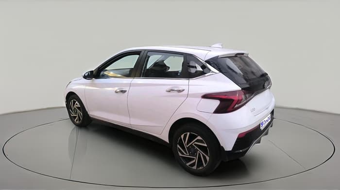 2024 Hyundai NEW I20 ASTA (O) 1.2 IVT, Petrol, Automatic, 16,015 km, exterior