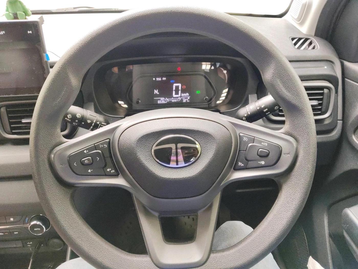 2025 Tata PUNCH Accomplished Plus Camo Edition AMT, Petrol, Automatic, 6,536 km, interior