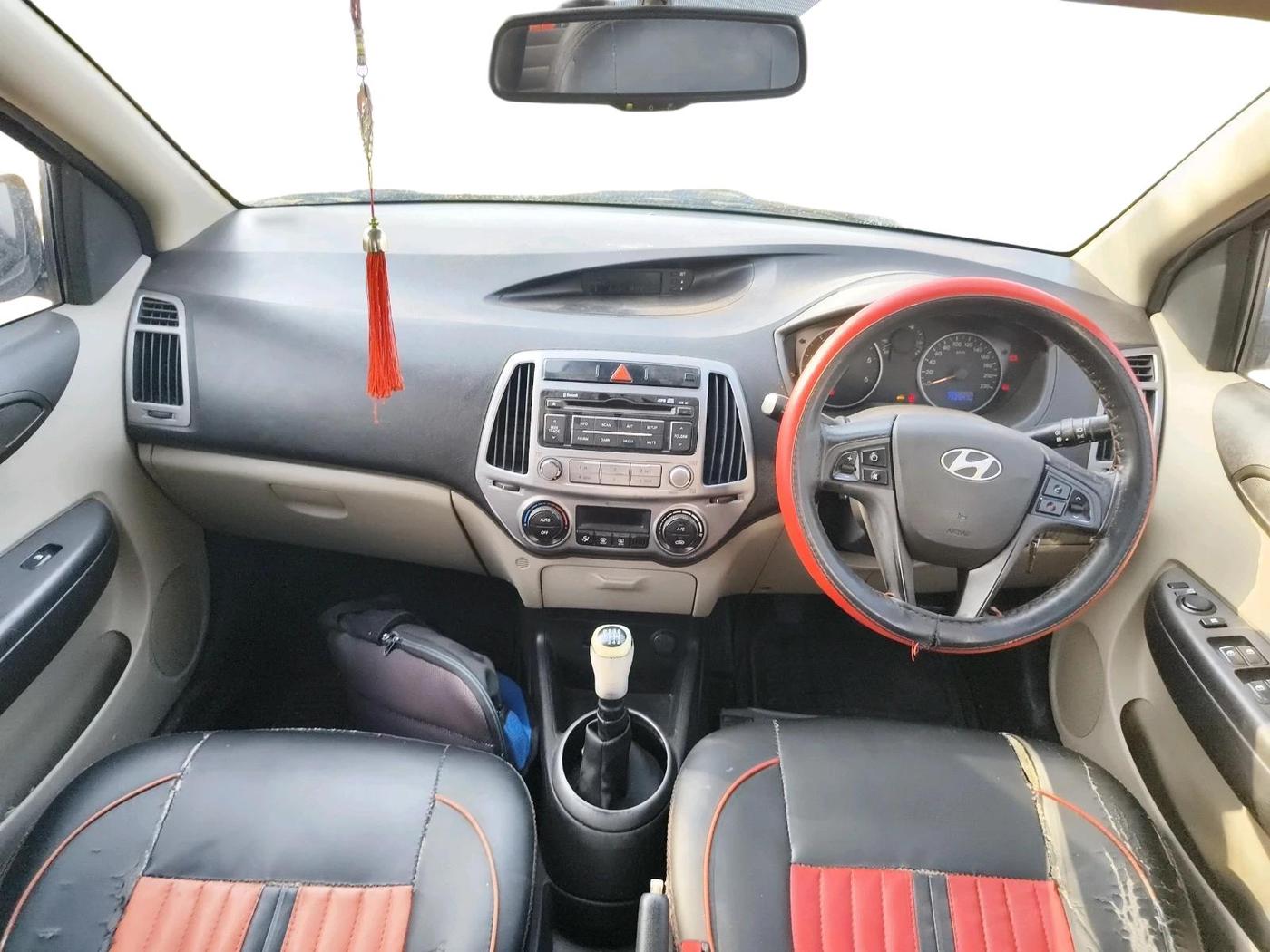 2012 Hyundai i20 SPORTZ 1.4 CRDI, Diesel, Manual, 1,93,541 km, interior