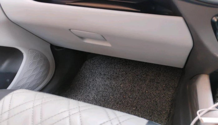 2022 Hyundai GRAND I10 NIOS SPORTZ 1.2 KAPPA VTVT CNG, CNG, Manual, 1,08,249 km, interior