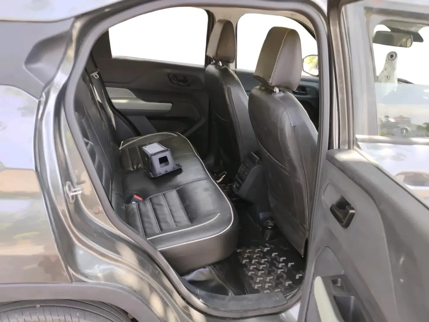 2025 Tata PUNCH Adventure Plus (S) iCNG, CNG, Manual, 5,831 km, interior