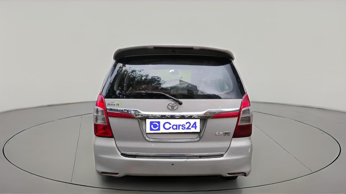 2015 Toyota Innova 2.5 VX 7 STR, Diesel, Manual, 1,66,162 km, exterior