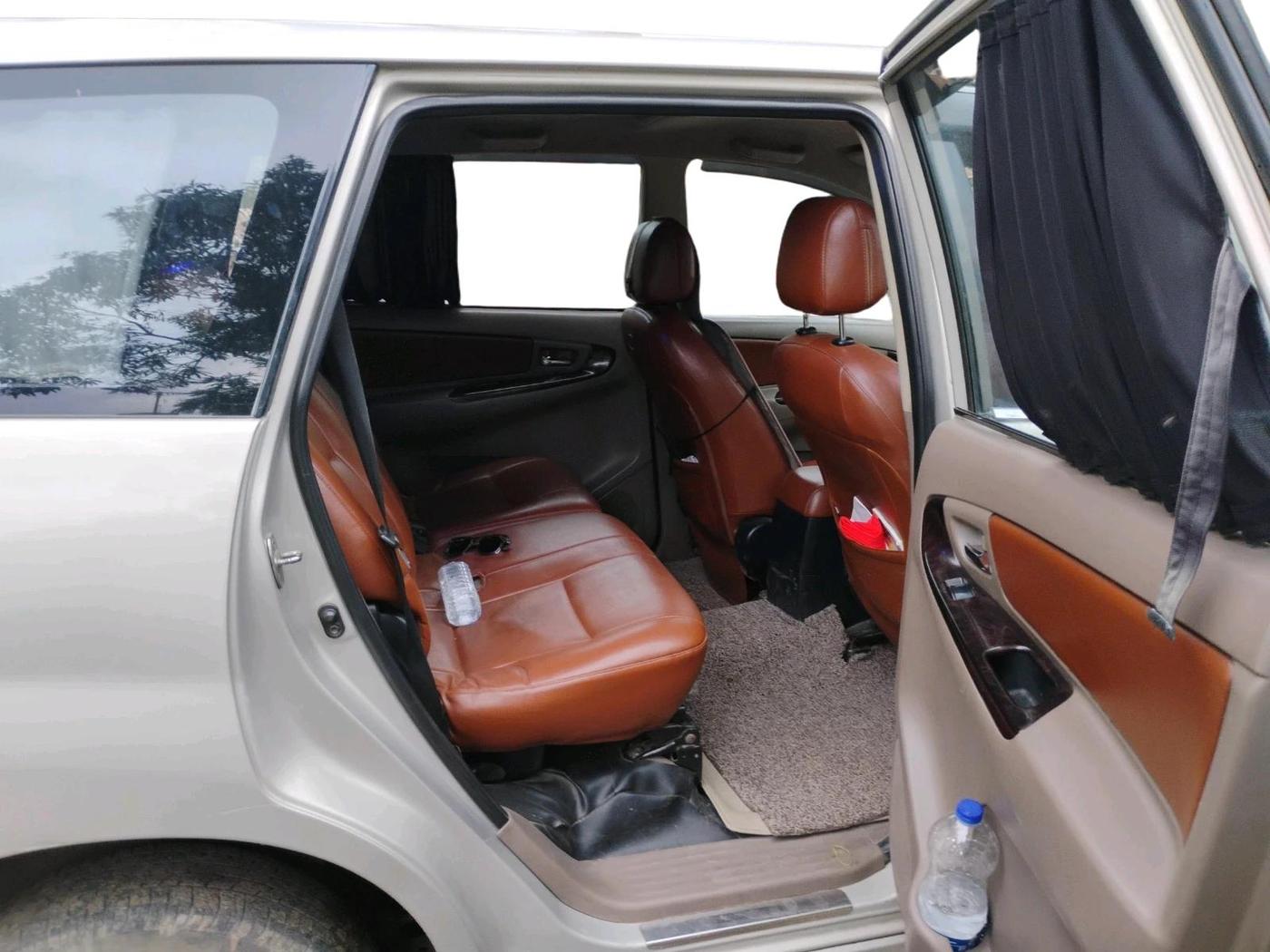 2015 Toyota Innova 2.5 VX 7 STR, Diesel, Manual, 1,66,162 km, interior