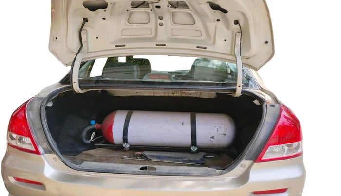 2011 Maruti Swift Dzire VXI, CNG, Manual, 1,11,625 km, exterior