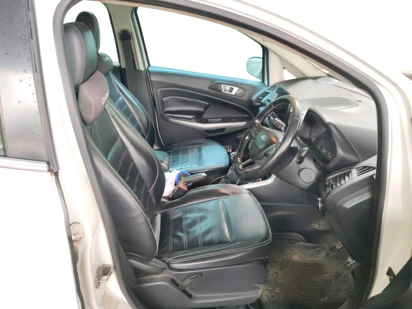 2018 Ford Ecosport TITANIUM + 1.5L DIESEL, Diesel, Manual, 2,39,950 km, interior