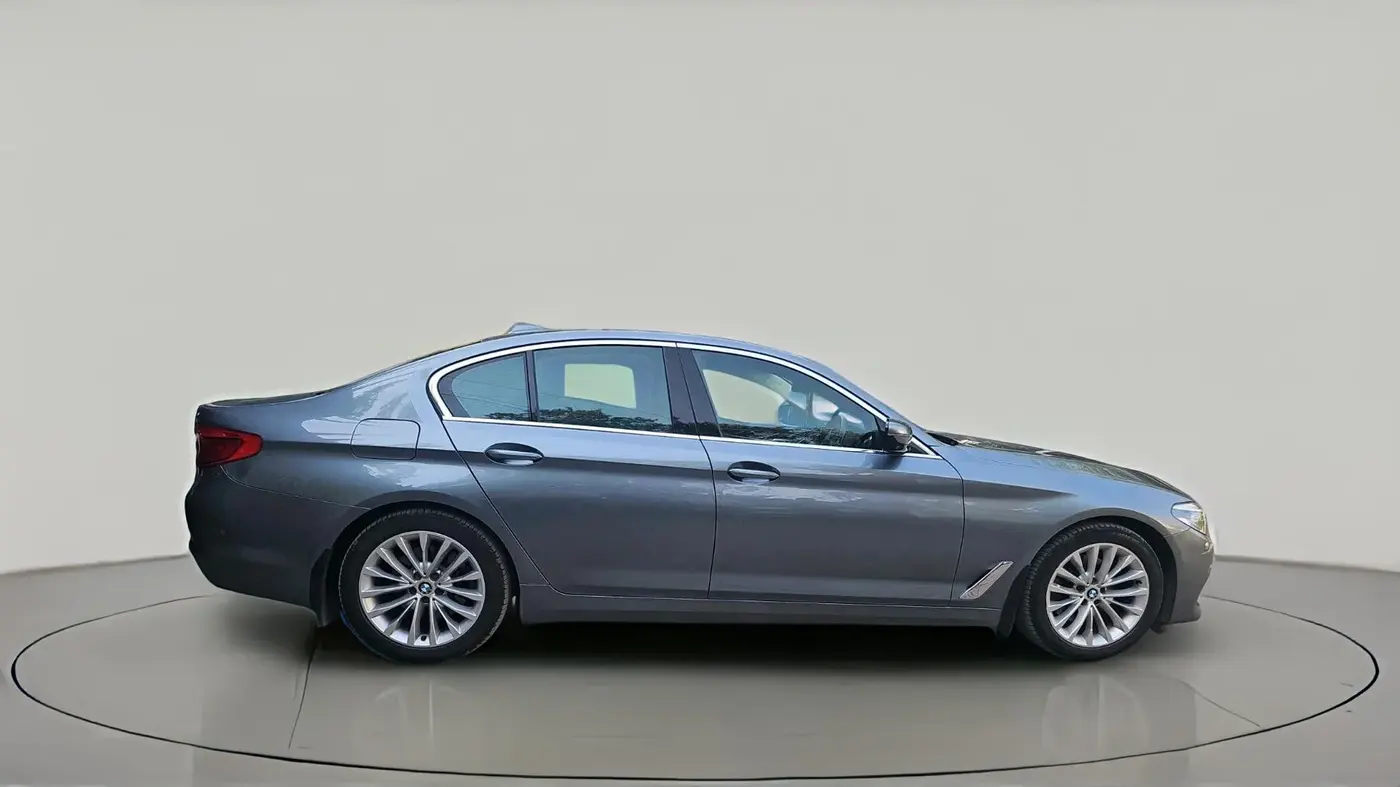 2019 BMW 5 Series 520D LUXURY LINE, Diesel, Automatic, 80,898 km, exterior