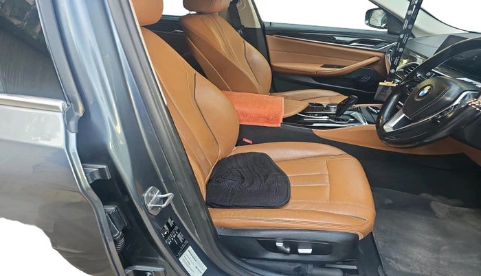 2019 BMW 5 Series 520D LUXURY LINE, Diesel, Automatic, 80,898 km, interior