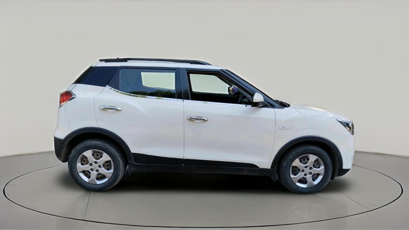 2022 Mahindra XUV300 W6 1.5 Diesel, Diesel, Manual, 65,571 km, exterior