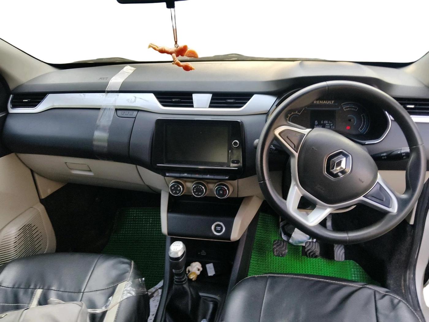 2019 Renault TRIBER RXZ, Petrol, Manual, 61,061 km, interior