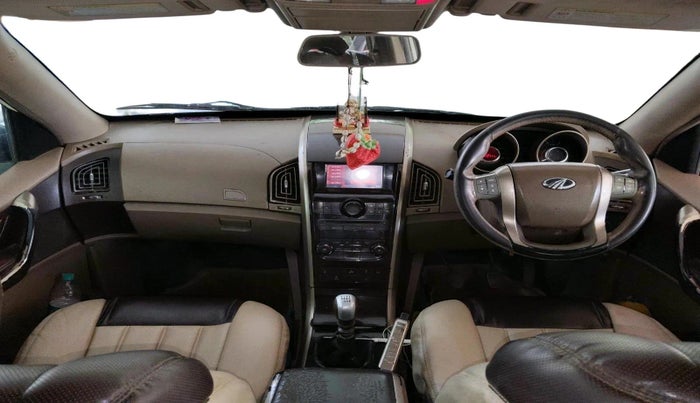 2012 Mahindra XUV500 W8, Diesel, Manual, 1,72,111 km, interior