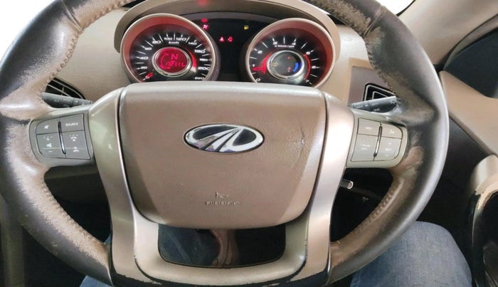 2012 Mahindra XUV500 W8, Diesel, Manual, 1,72,111 km, interior