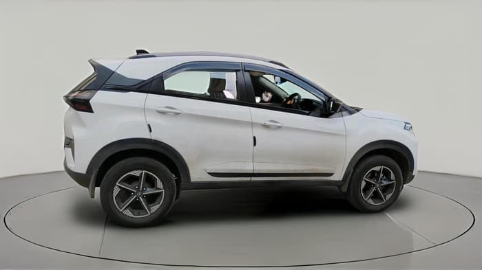 2025 Tata NEXON CREATIVE 1.2 PETROL, Petrol, Manual, 14,845 km, exterior