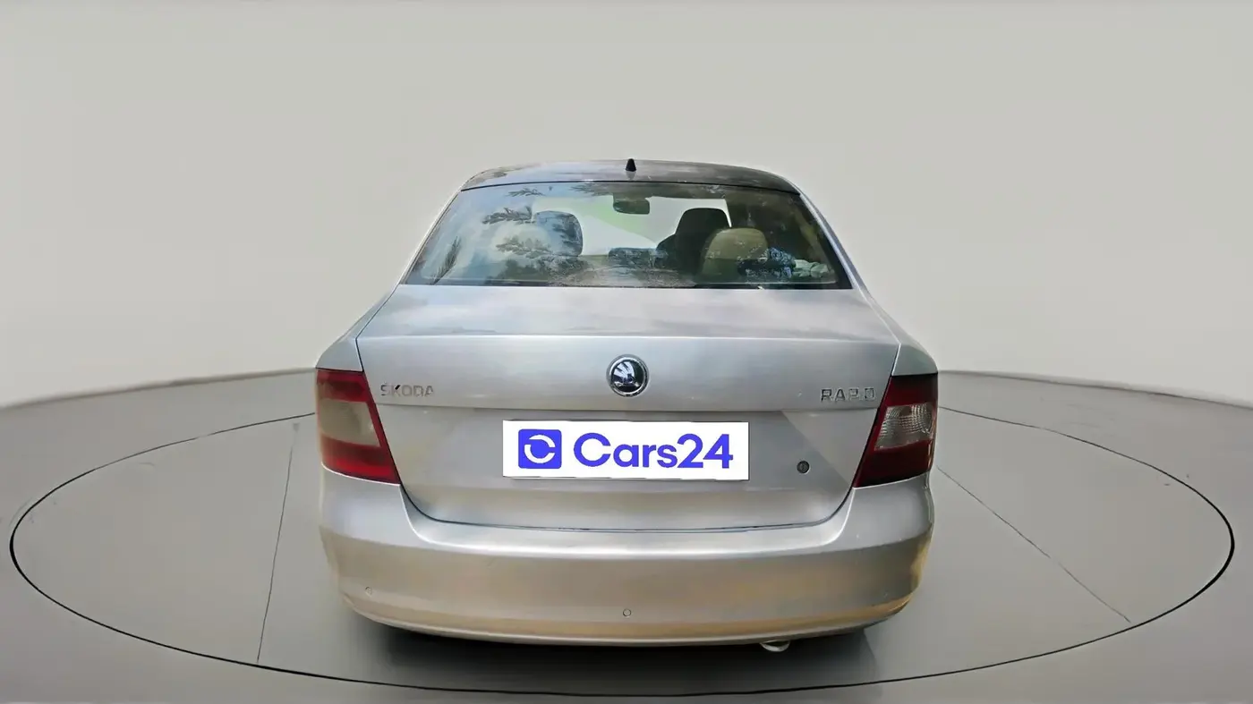 2014 Skoda Rapid 1.5 TDI CR ELEGANCE, Diesel, Manual, 1,05,457 km, exterior