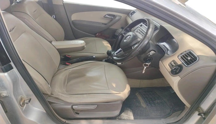 2014 Skoda Rapid 1.5 TDI CR ELEGANCE, Diesel, Manual, 1,05,457 km, interior