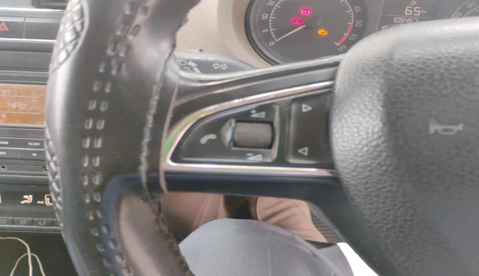 2014 Skoda Rapid 1.5 TDI CR ELEGANCE, Diesel, Manual, 1,05,457 km, interior