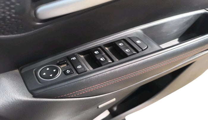 2020 KIA SONET GTX PLUS 1.5 AT, Diesel, Automatic, 1,04,874 km, interior