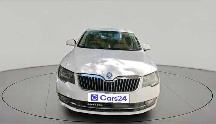 2014 Skoda Superb ELEGANCE 2.0 TDI CR AT, Diesel, Automatic, 2,22,242 km, exterior